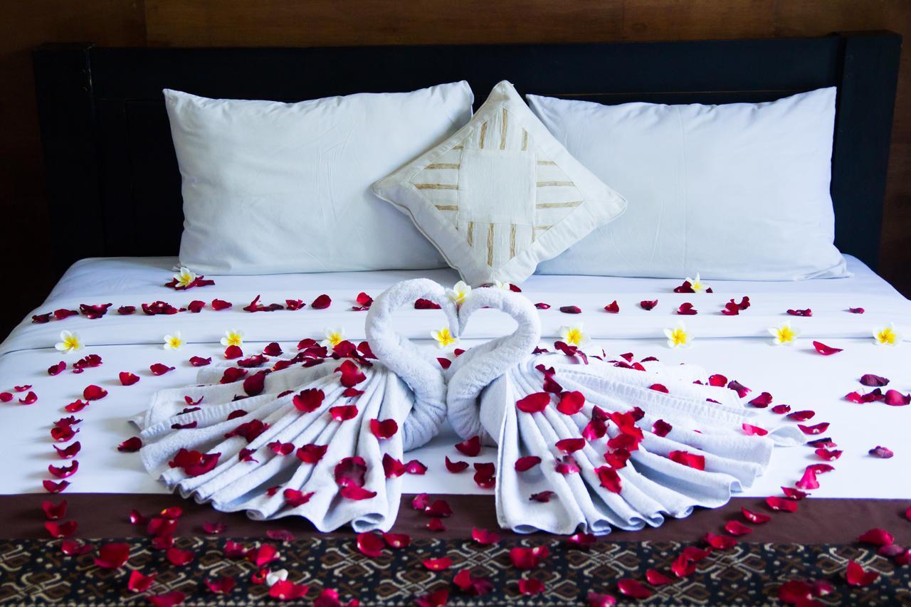 Отель The Yogasari Seminyak Экстерьер фото