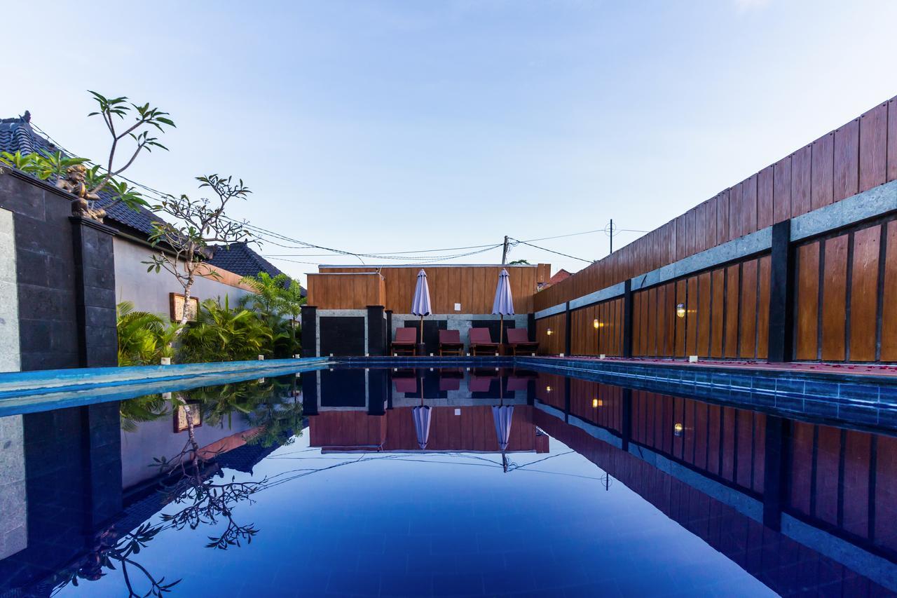 Отель The Yogasari Seminyak Экстерьер фото