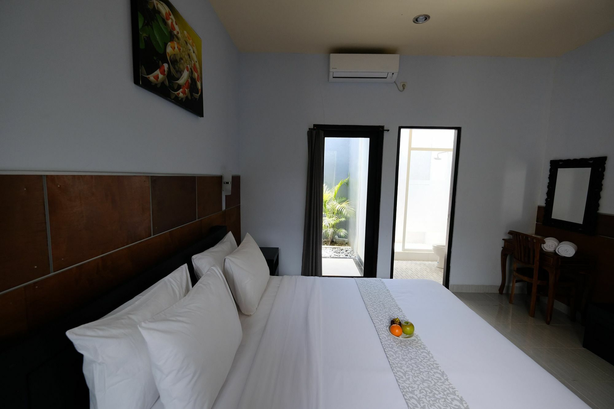 Отель The Yogasari Seminyak Экстерьер фото
